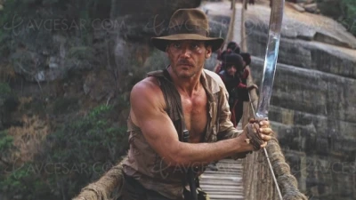 300-000-le-couvre-chef-d-indiana-jones-chapeau